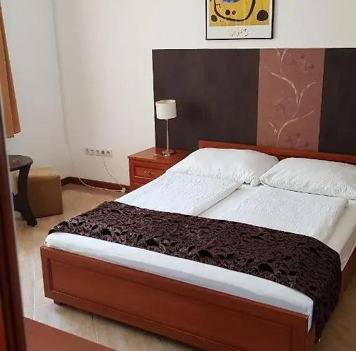 Aquarius Vendeghaz 3* Szeged