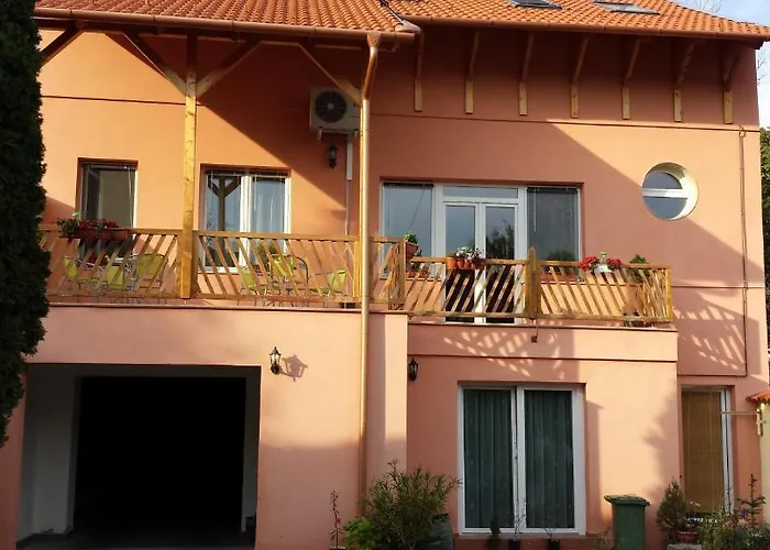 Aquarius Vendeghaz Pensionat 3*